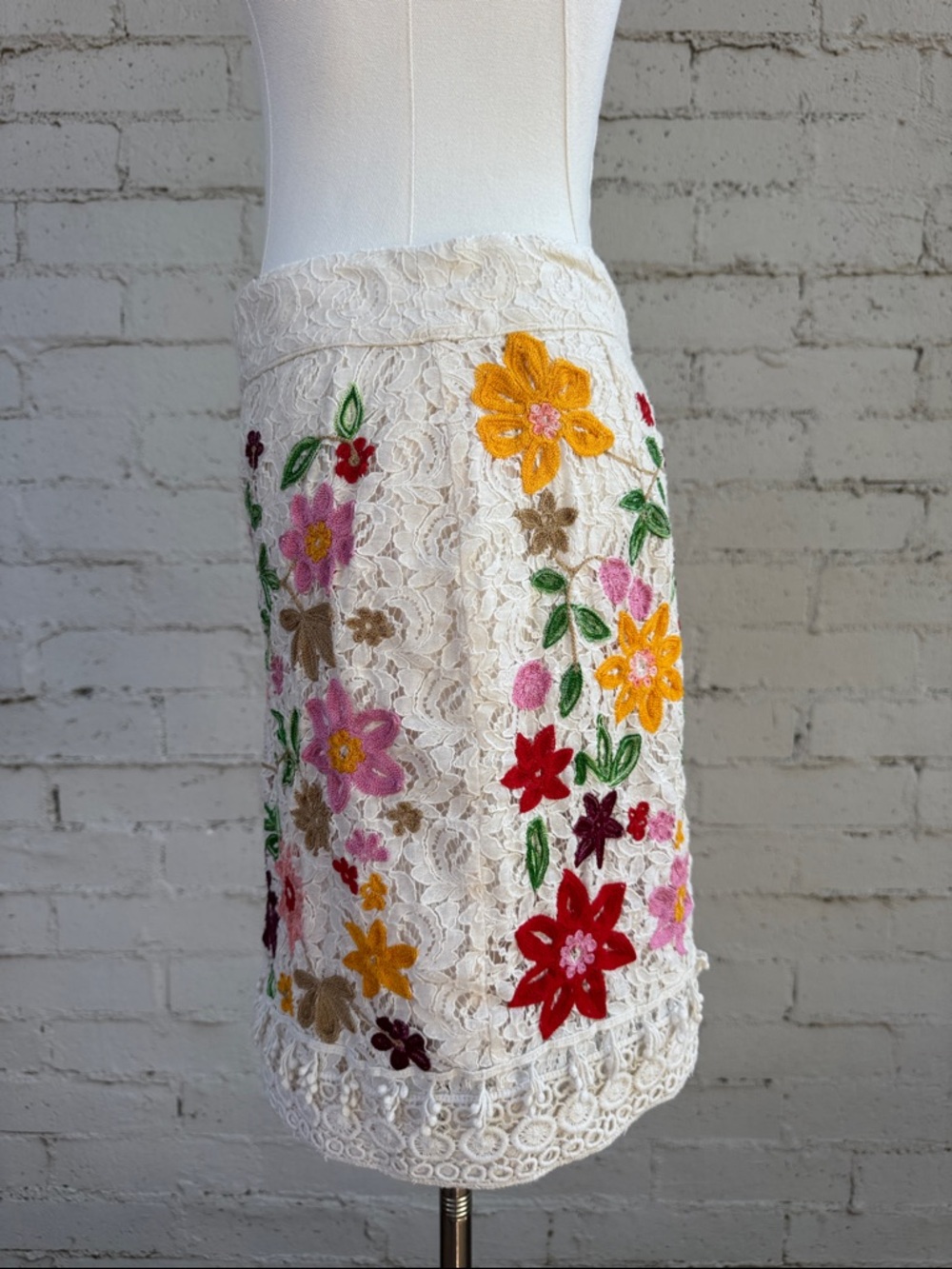 Maeve by Anthropologie Ayaka Embroidered Skirt Floral Multi Size 4 - Picture 9 of 16